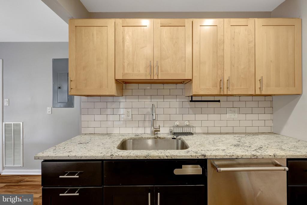 551 FLORIDA AVENUE Unit: T-3