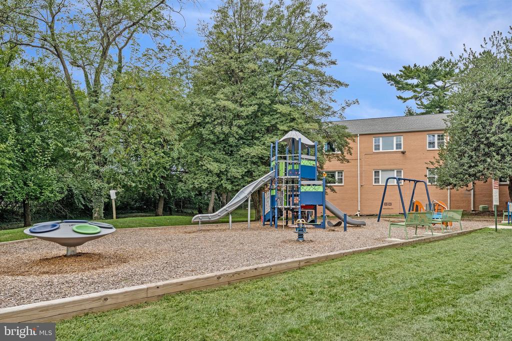 2917 WILLSTON PLACE Unit: 136