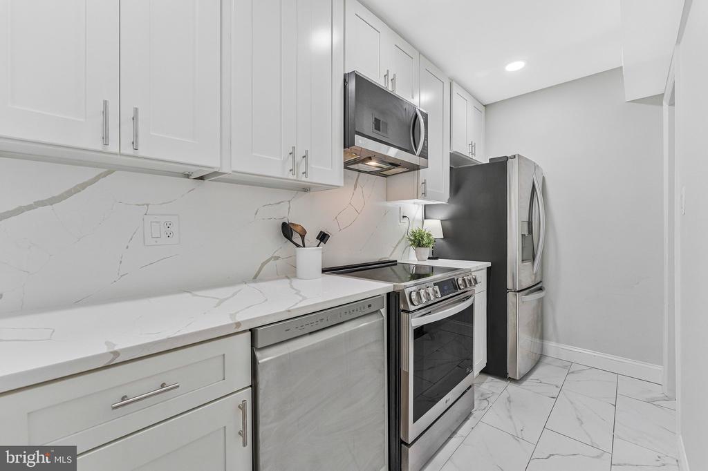 2917 WILLSTON PLACE Unit: 136