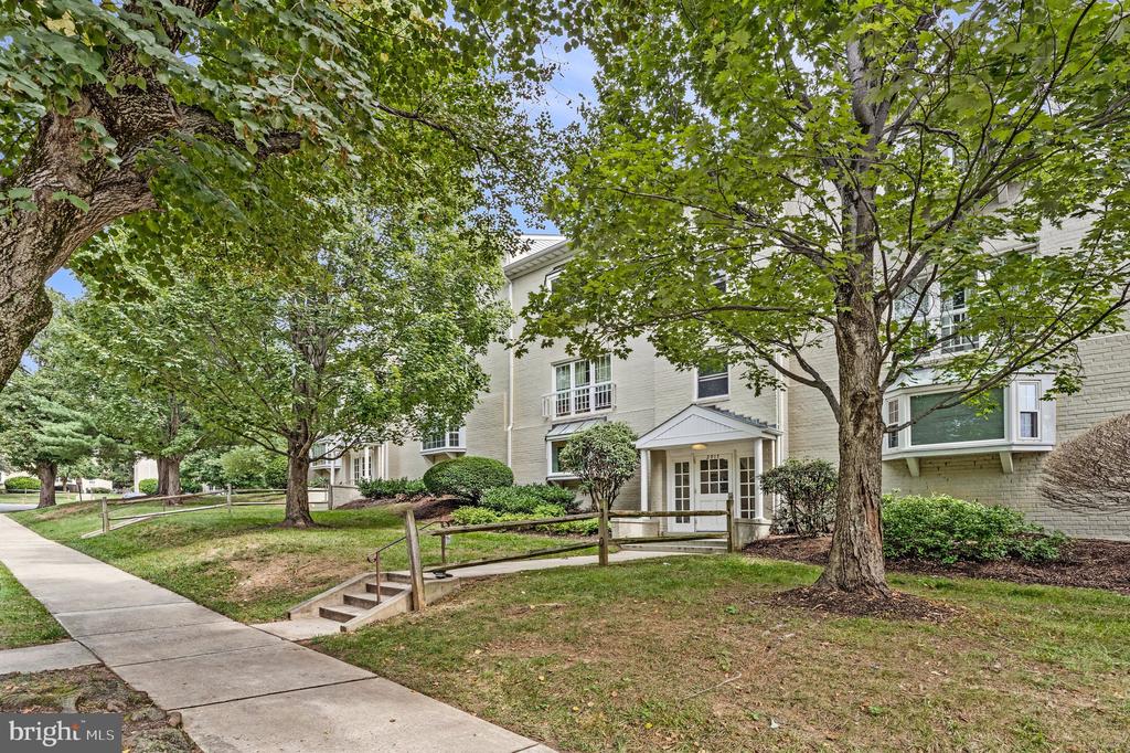 2917 WILLSTON PLACE Unit: 136