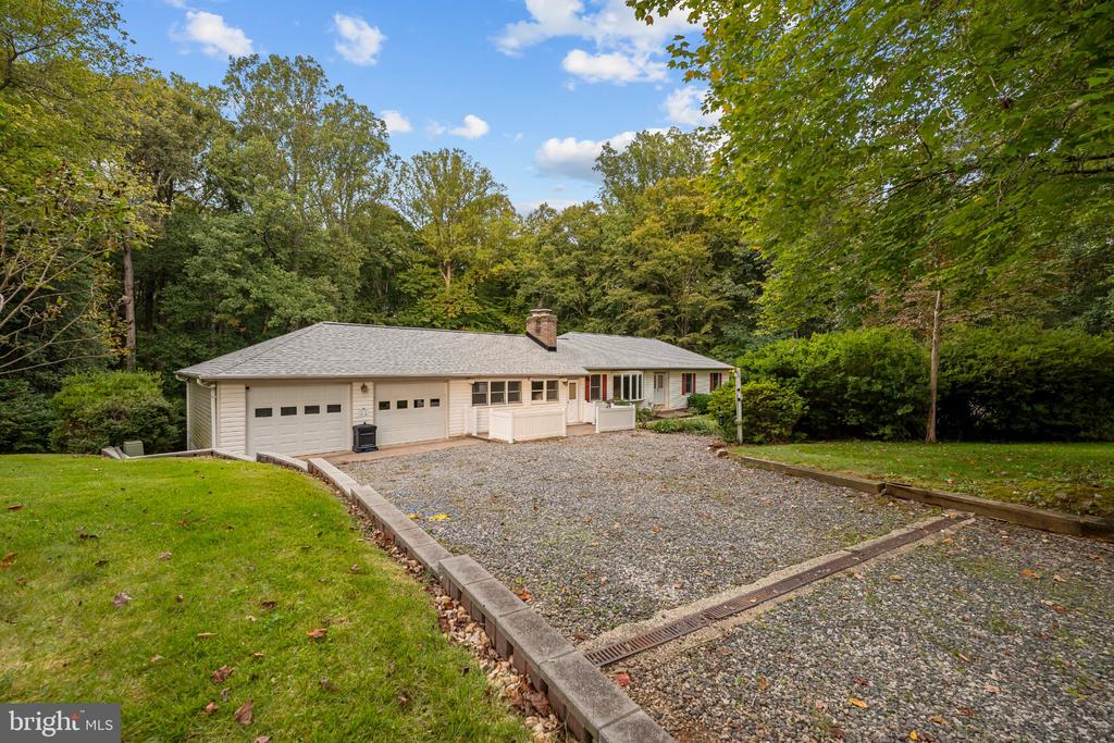 10838 HENDERSON ROAD