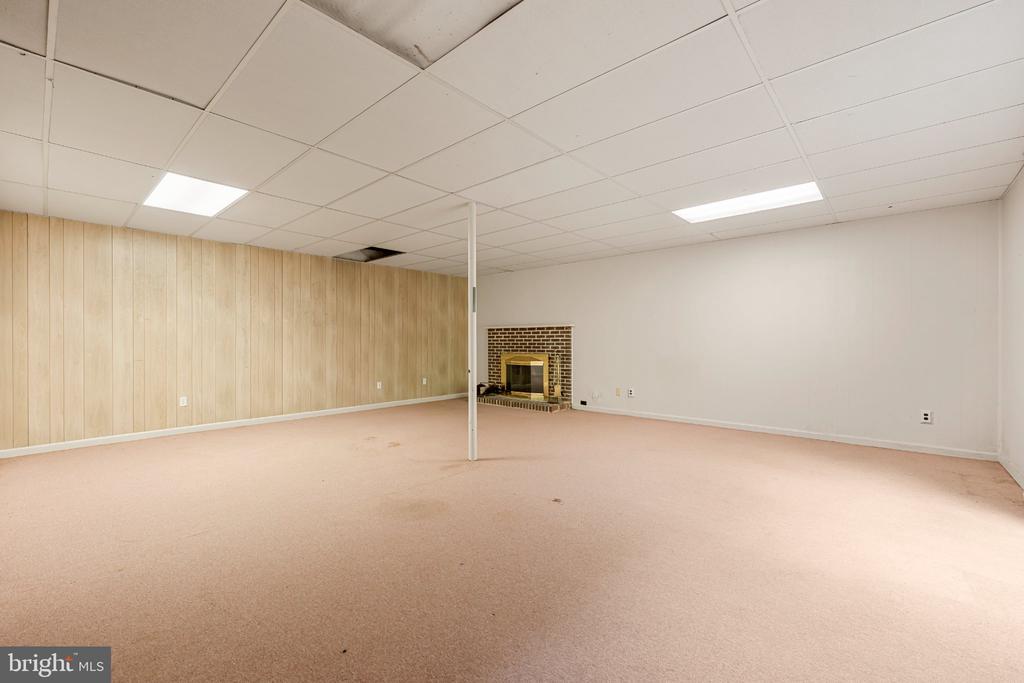 10838 HENDERSON ROAD