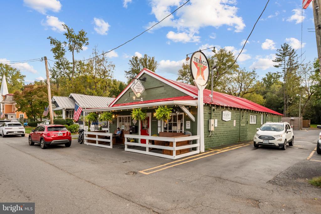 10838 HENDERSON ROAD