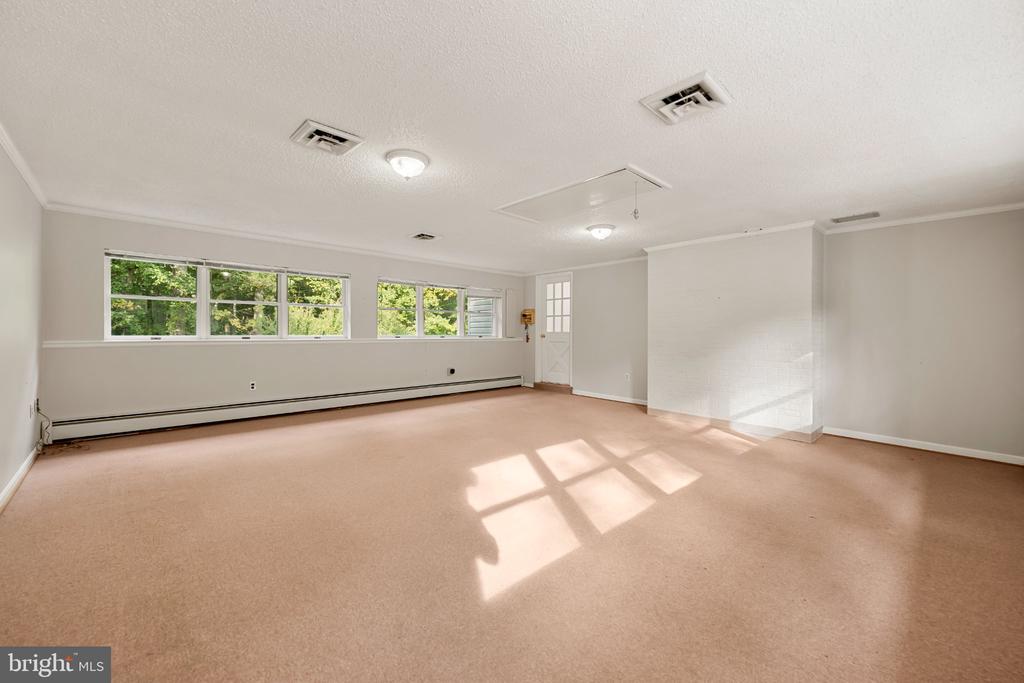 10838 HENDERSON ROAD