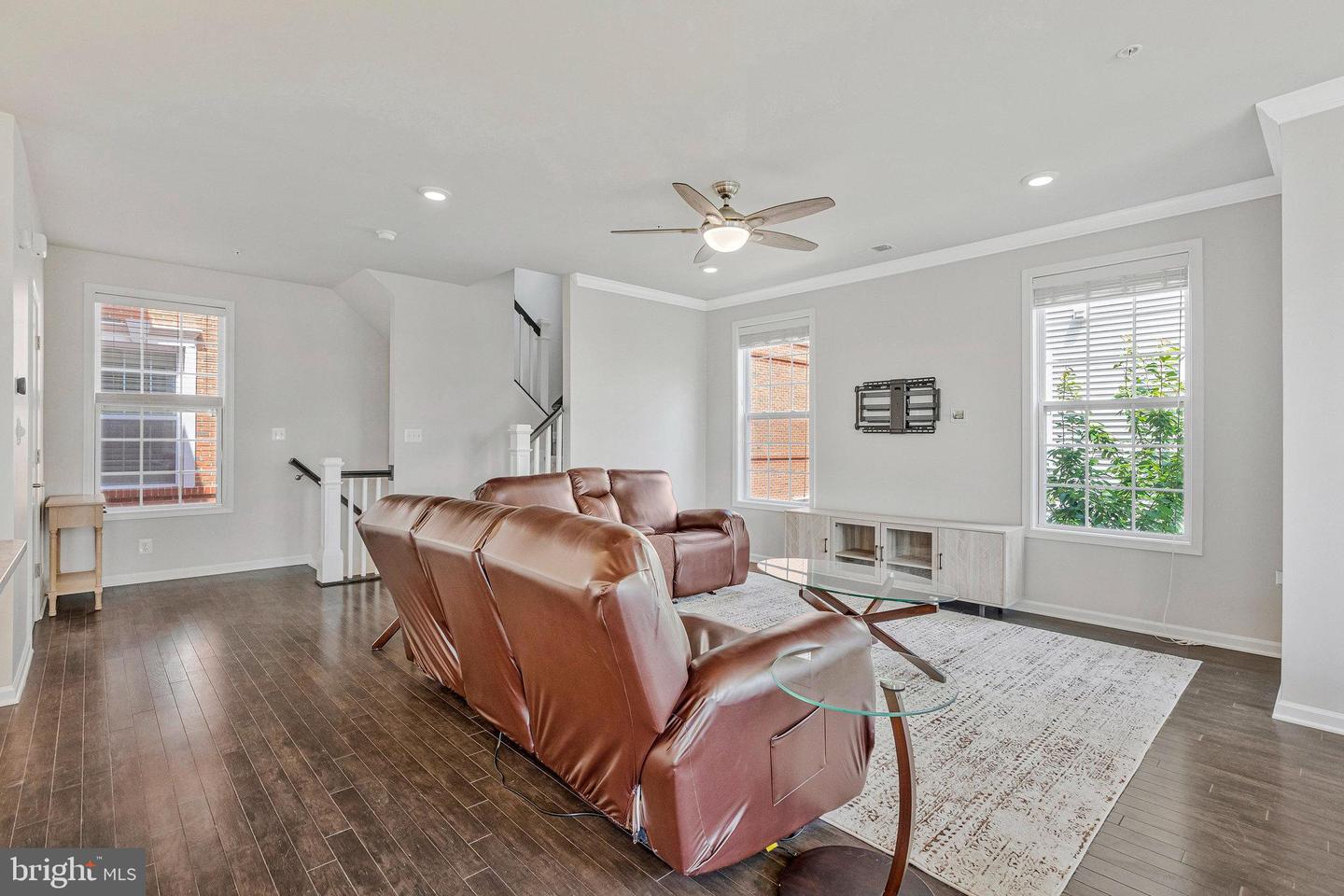 23286 SOUTHDOWN MANOR TER #101