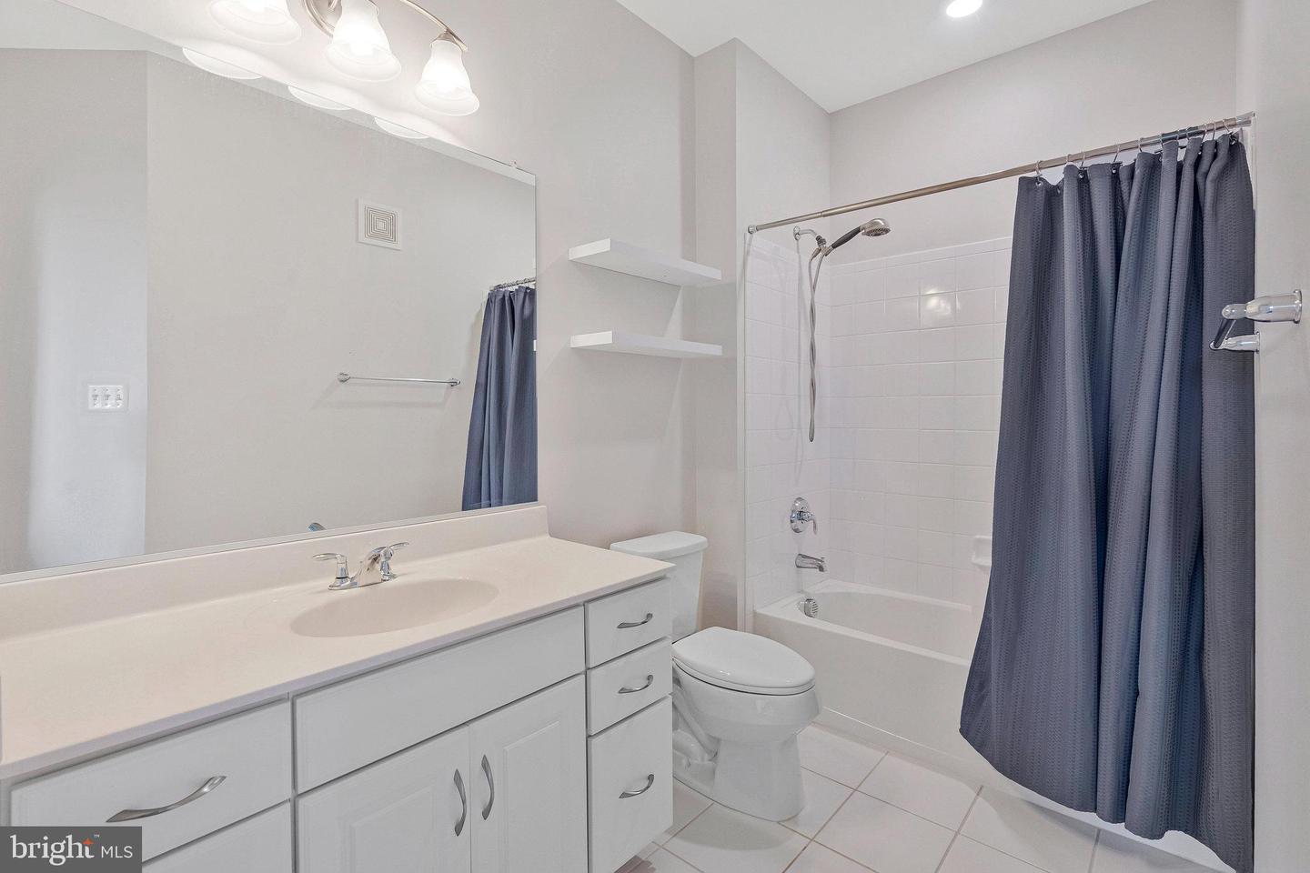 23286 SOUTHDOWN MANOR TER #101