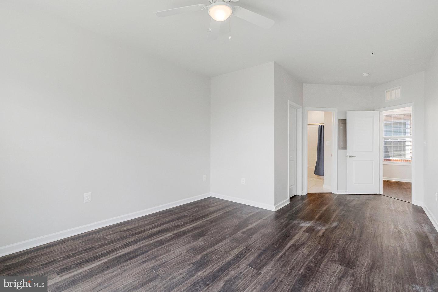 23286 SOUTHDOWN MANOR TER #101