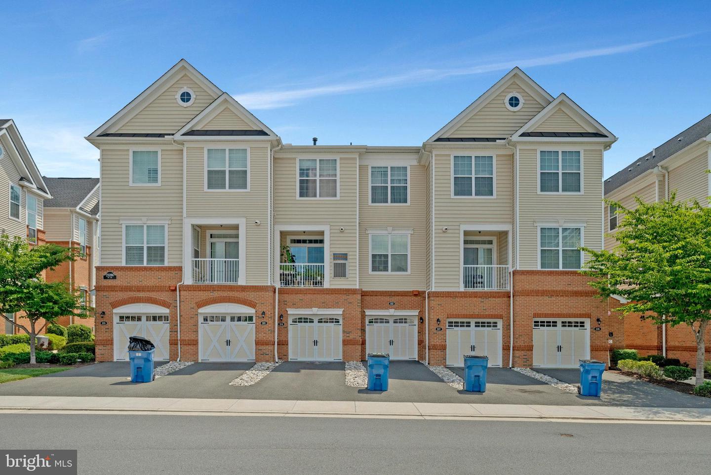 23286 SOUTHDOWN MANOR TER #101