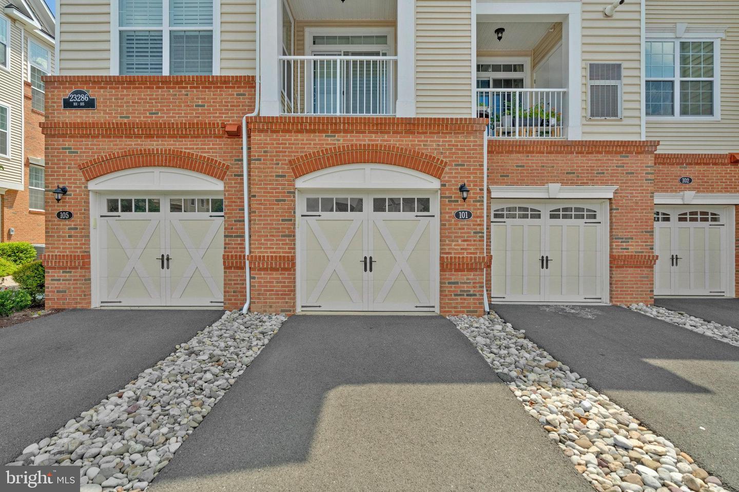 23286 SOUTHDOWN MANOR TER #101