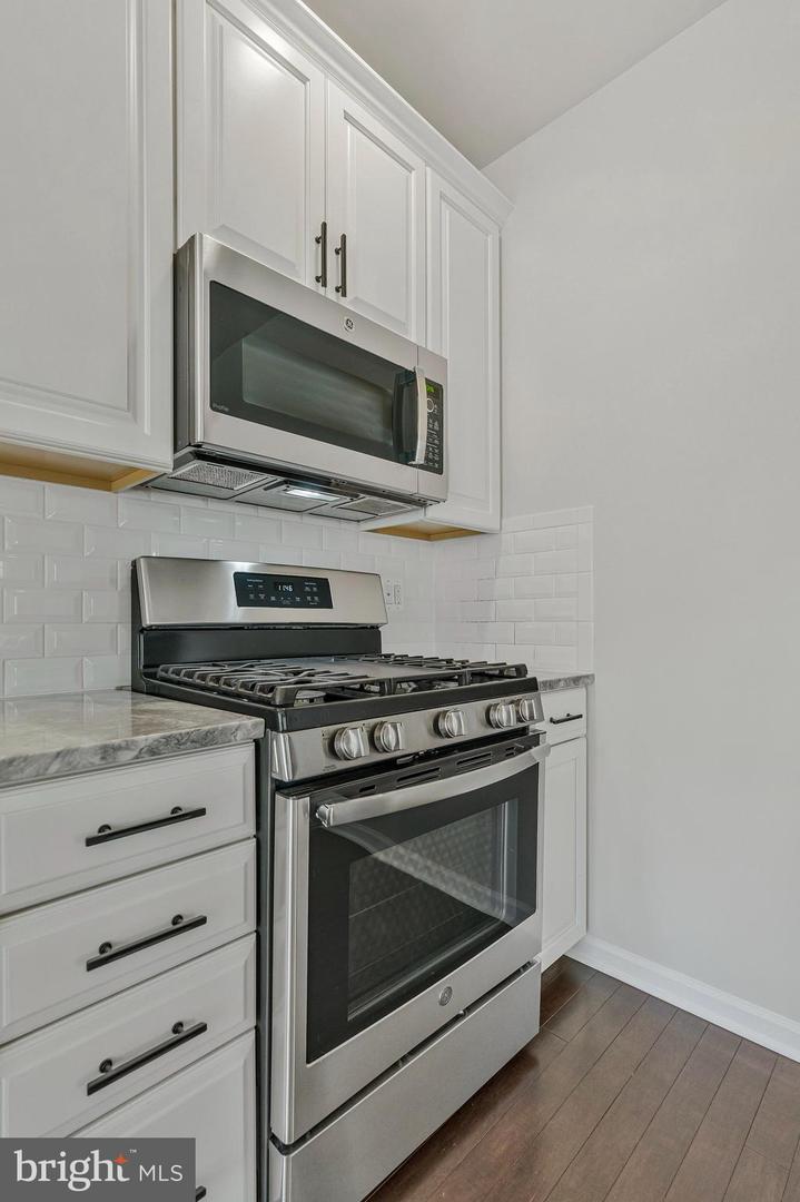 23286 SOUTHDOWN MANOR TER #101