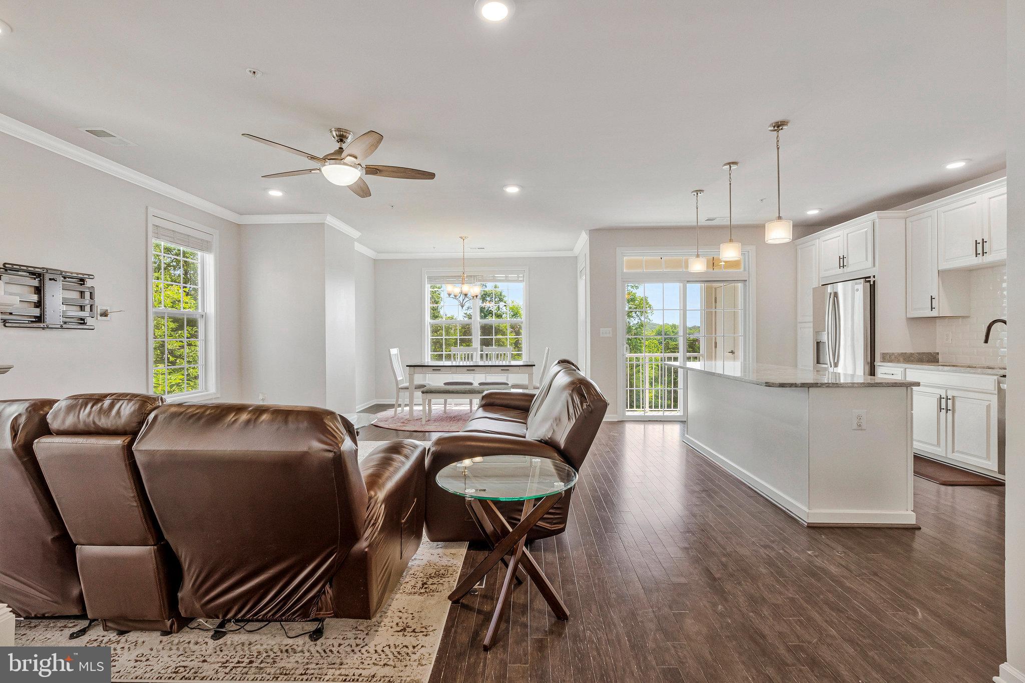 23286 SOUTHDOWN MANOR TER #101