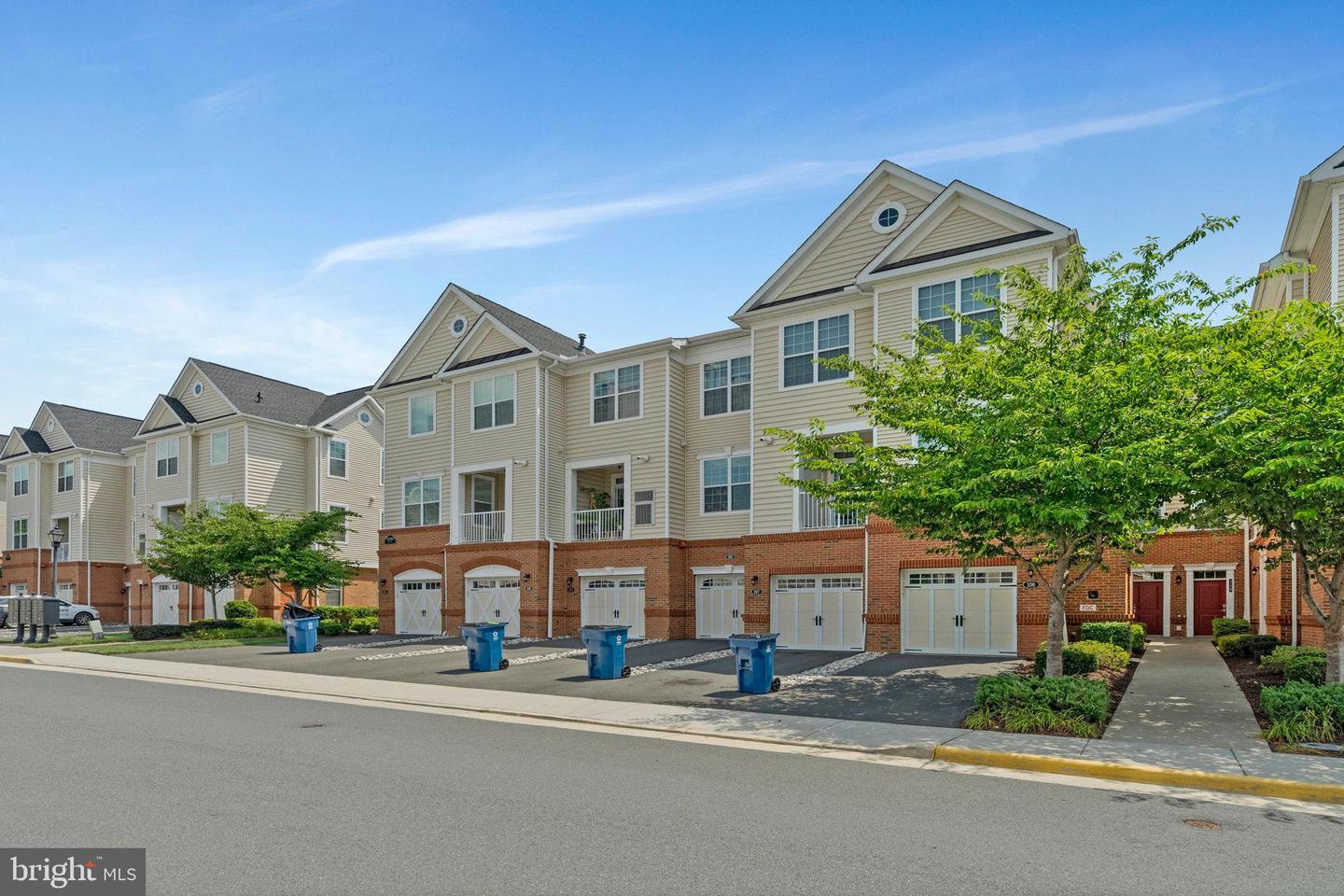 23286 SOUTHDOWN MANOR TER #101