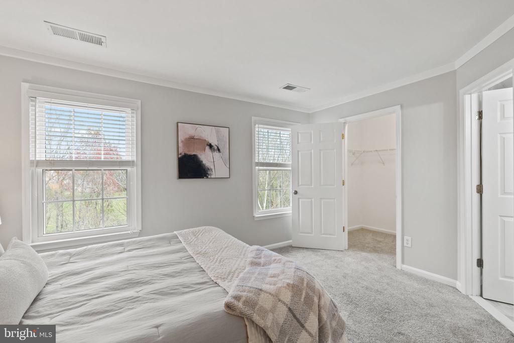 238 Kirby St