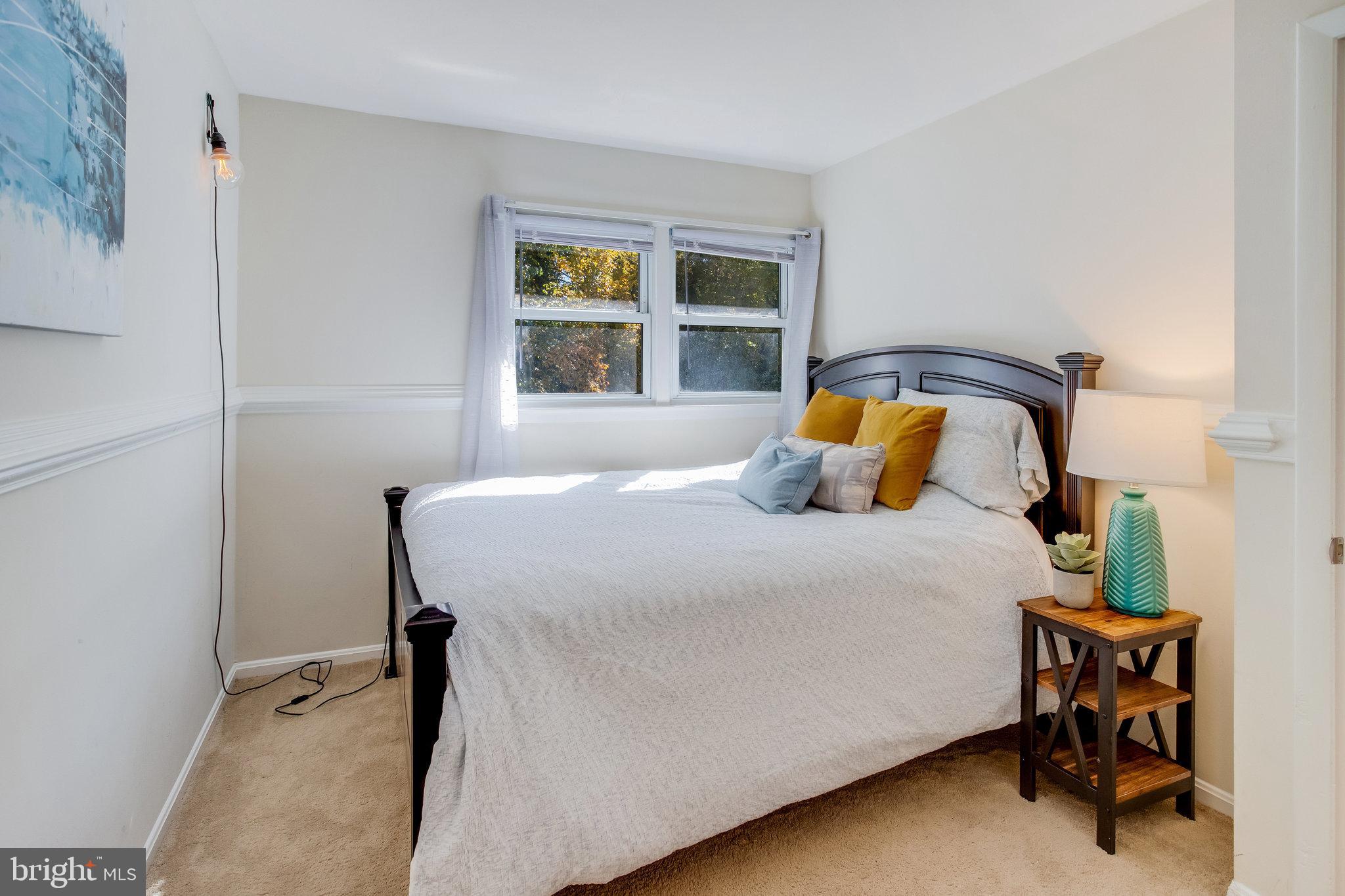 14019 Lindendale ROAD