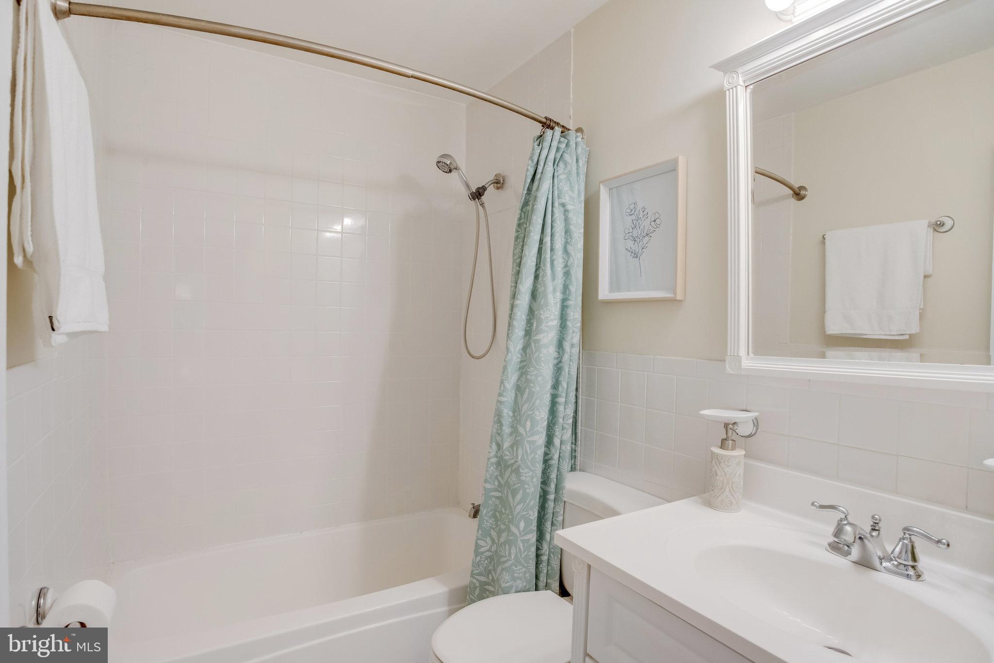 14019 Lindendale ROAD