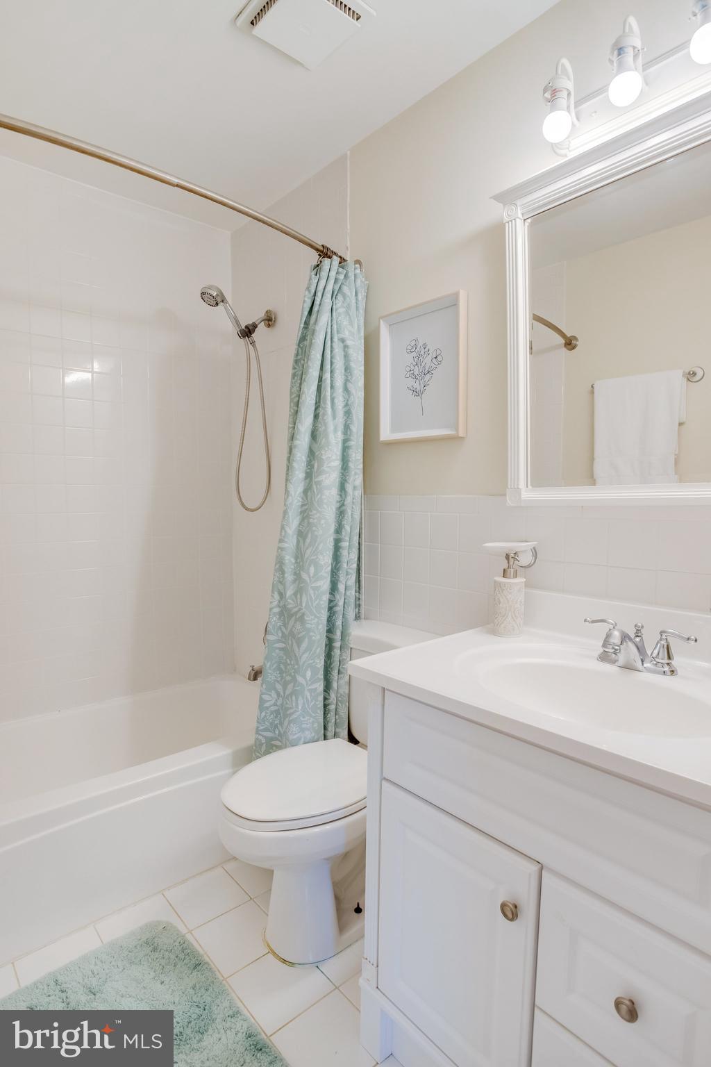 14019 Lindendale ROAD