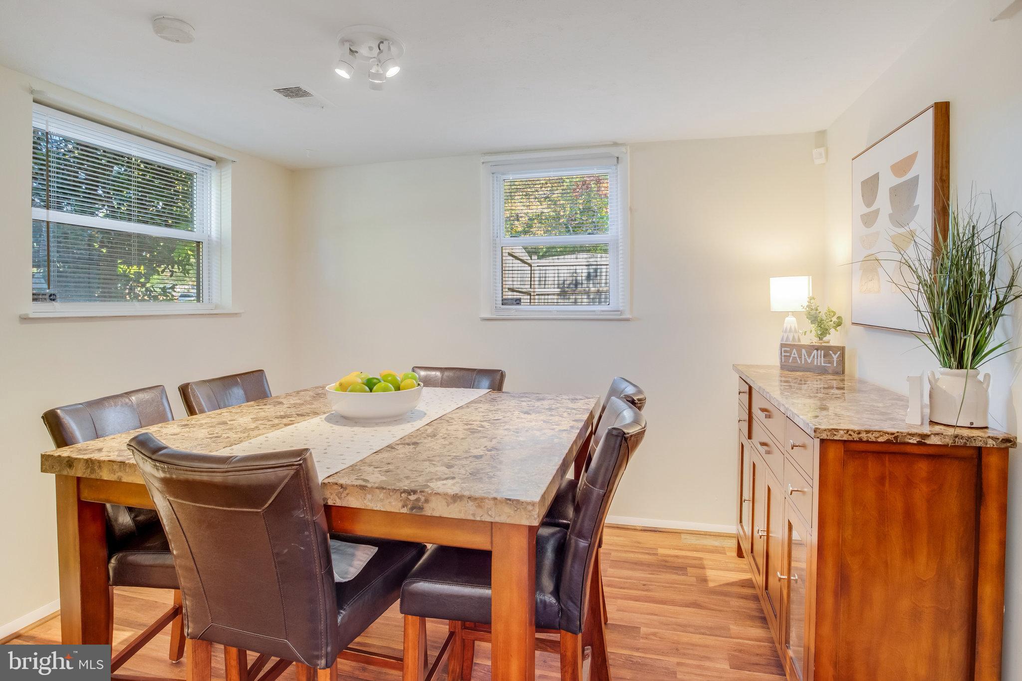 14019 Lindendale ROAD