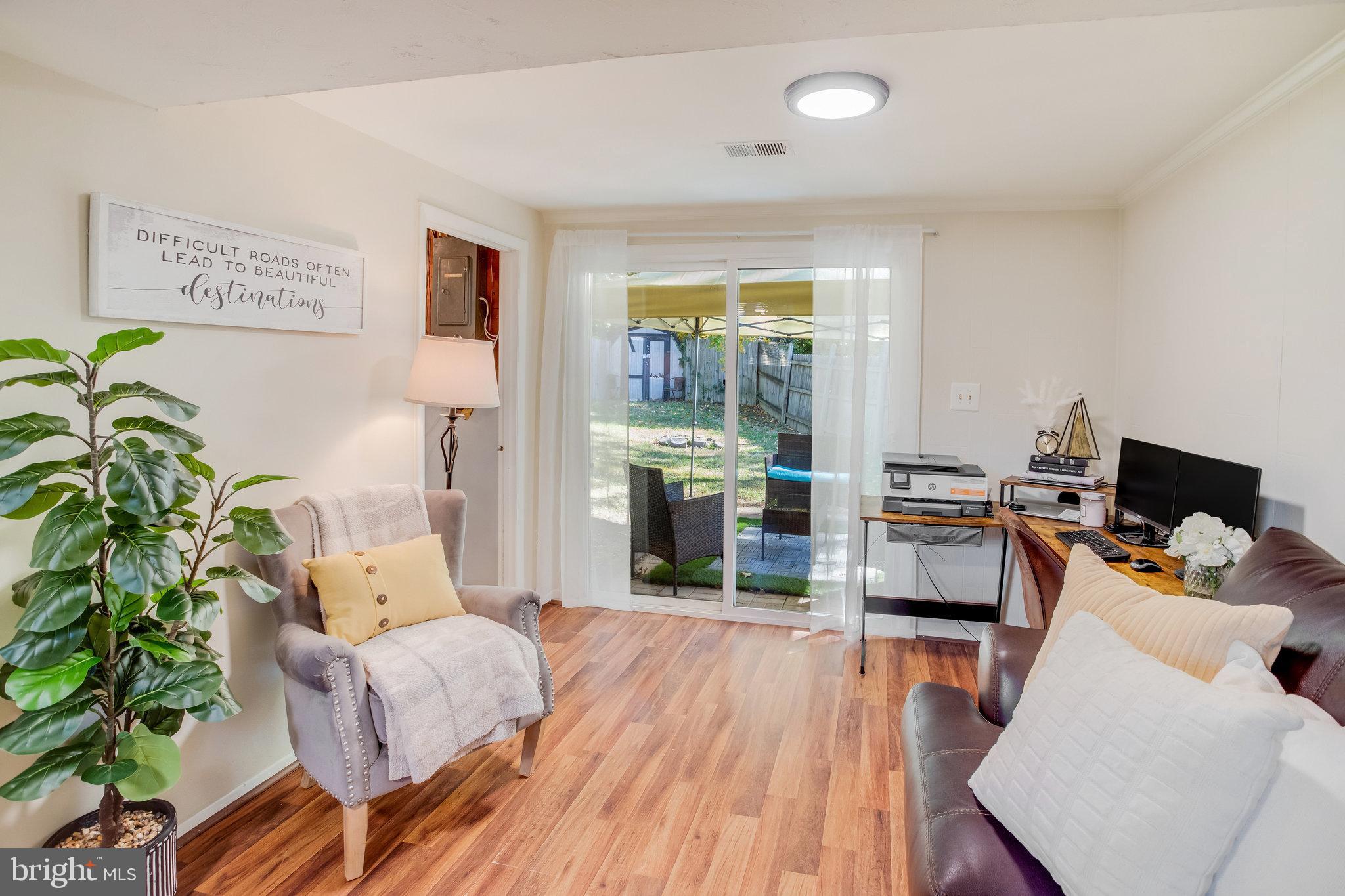 14019 Lindendale ROAD