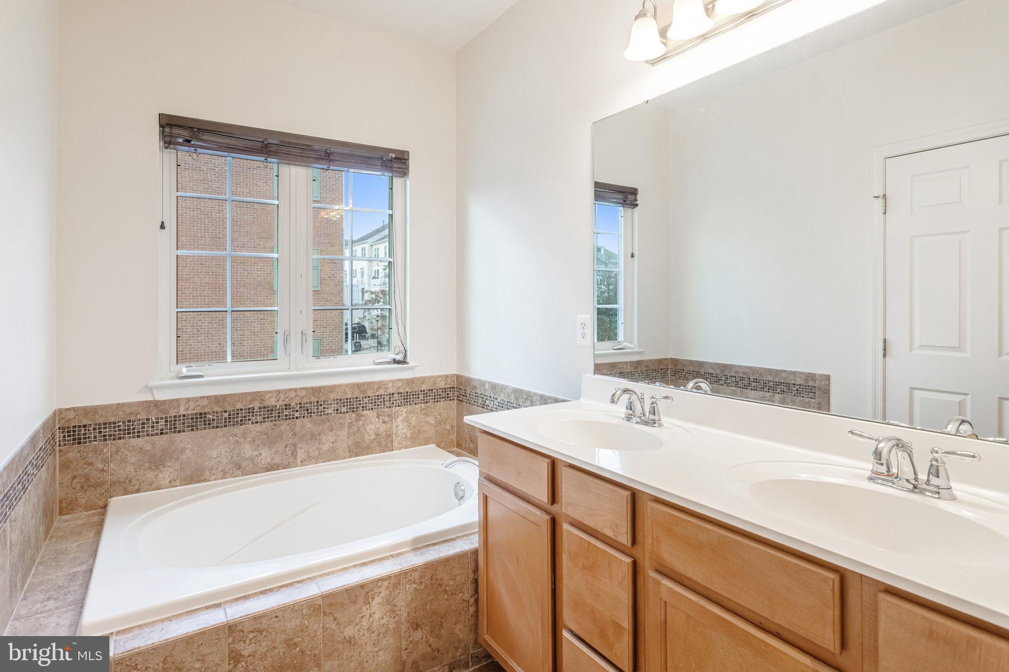 2267 Merseyside DRIVE Unit: 25