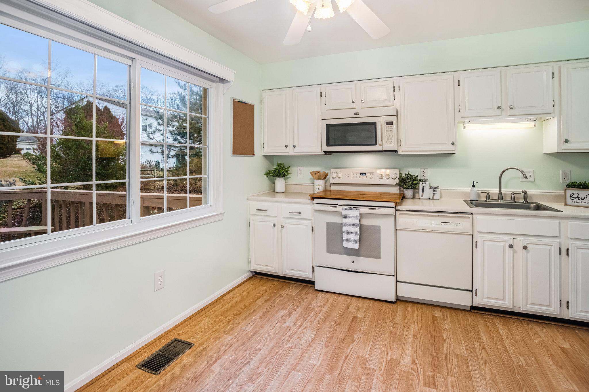 3166 Ironhorse DRIVE