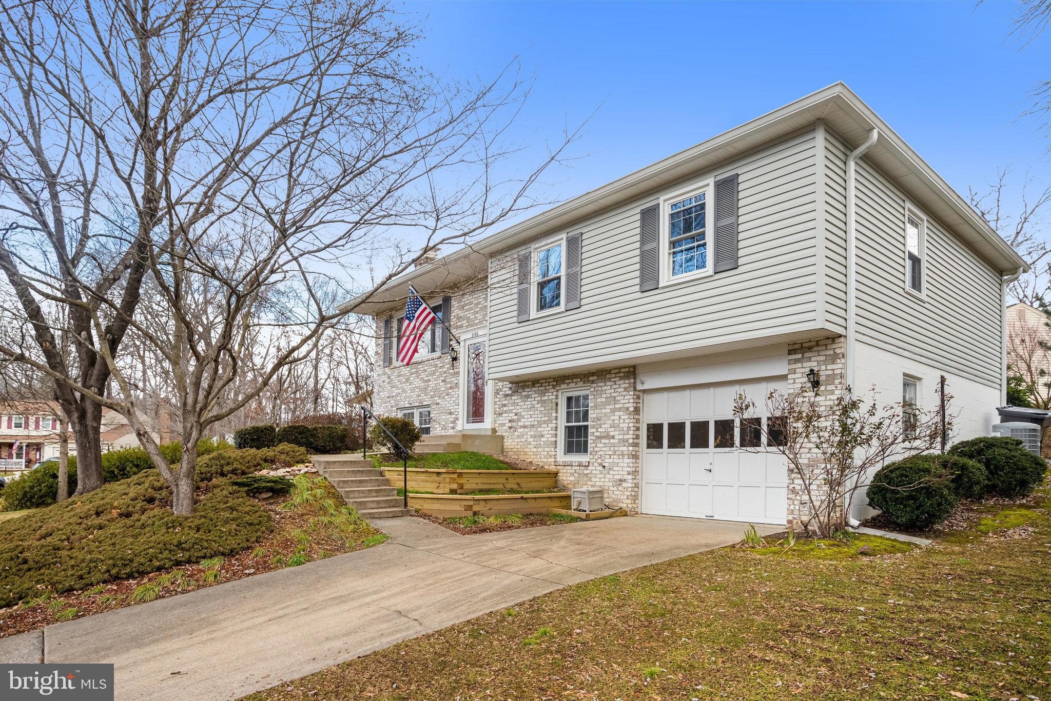 3166 Ironhorse DRIVE