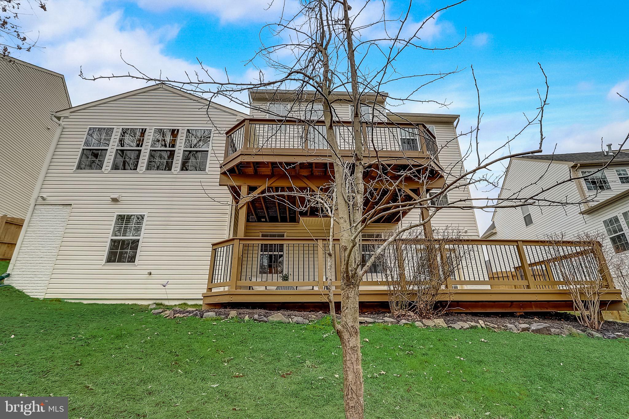 15329 Wits End Dr