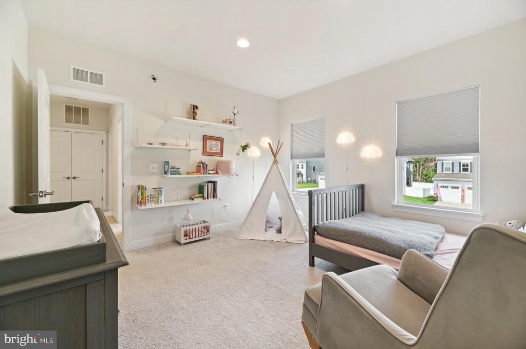 8819 Old Dominion Hunt Cir