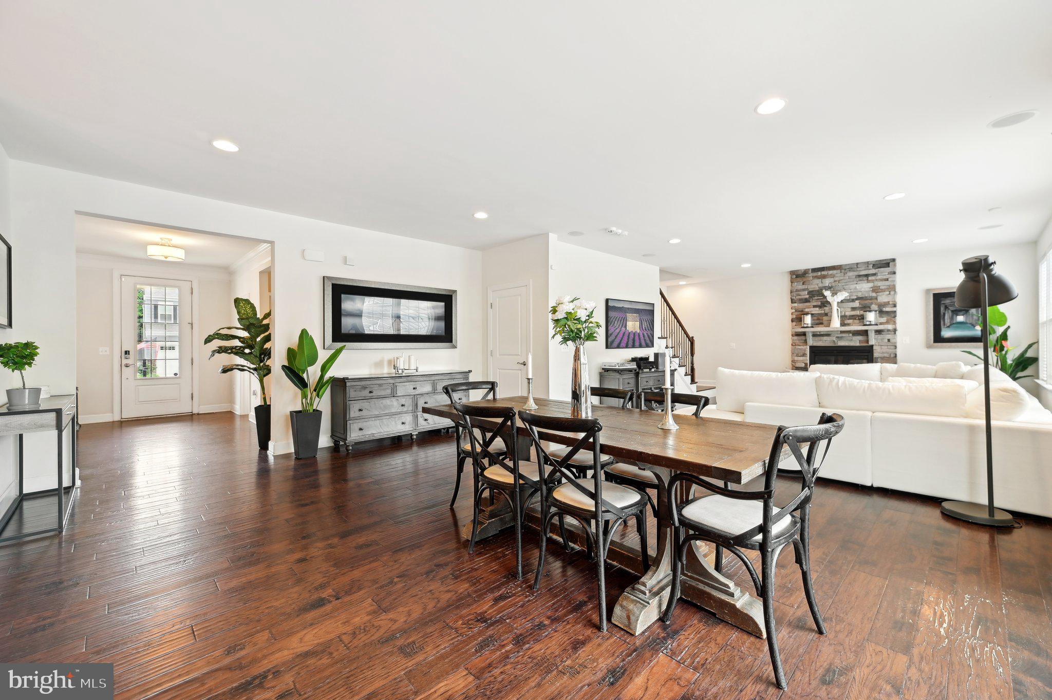 8819 Old Dominion Hunt Cir