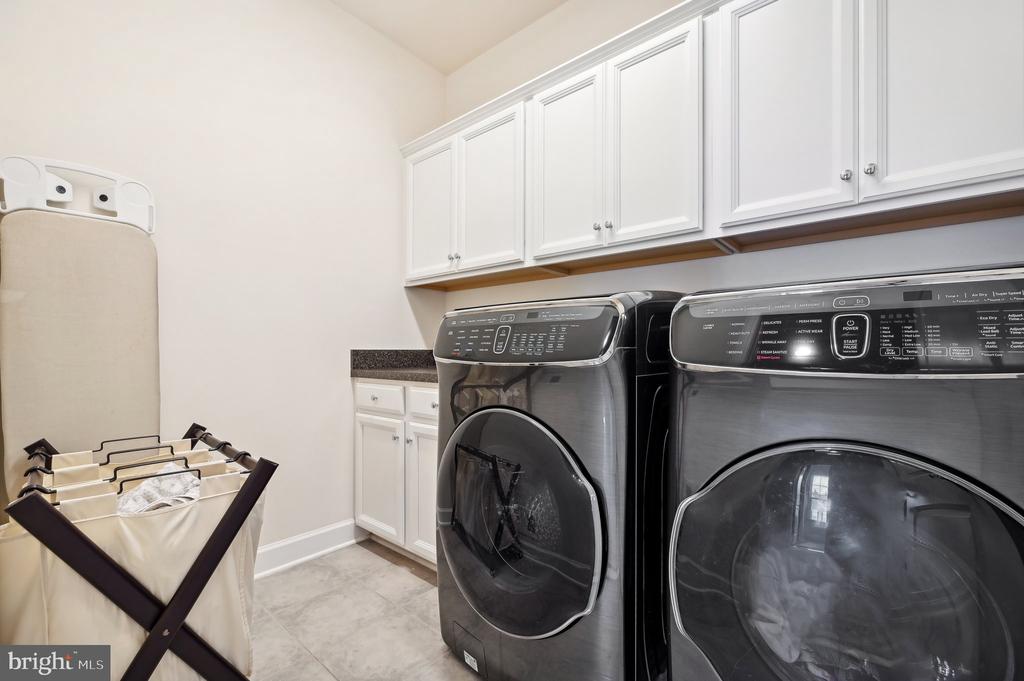 8819 Old Dominion Hunt Cir