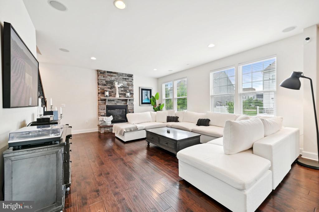 8819 Old Dominion Hunt Cir