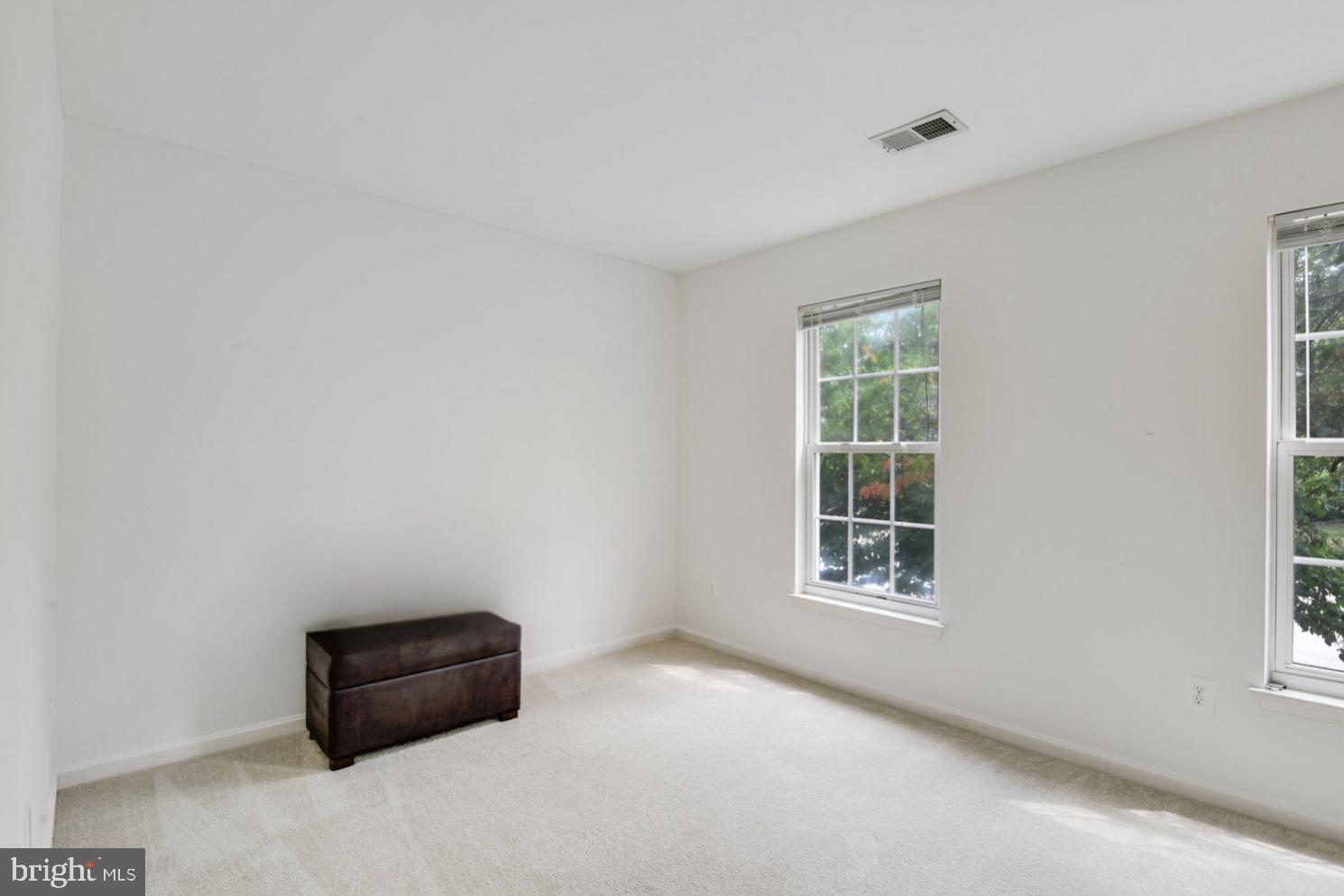 8856 Stable Forest Pl