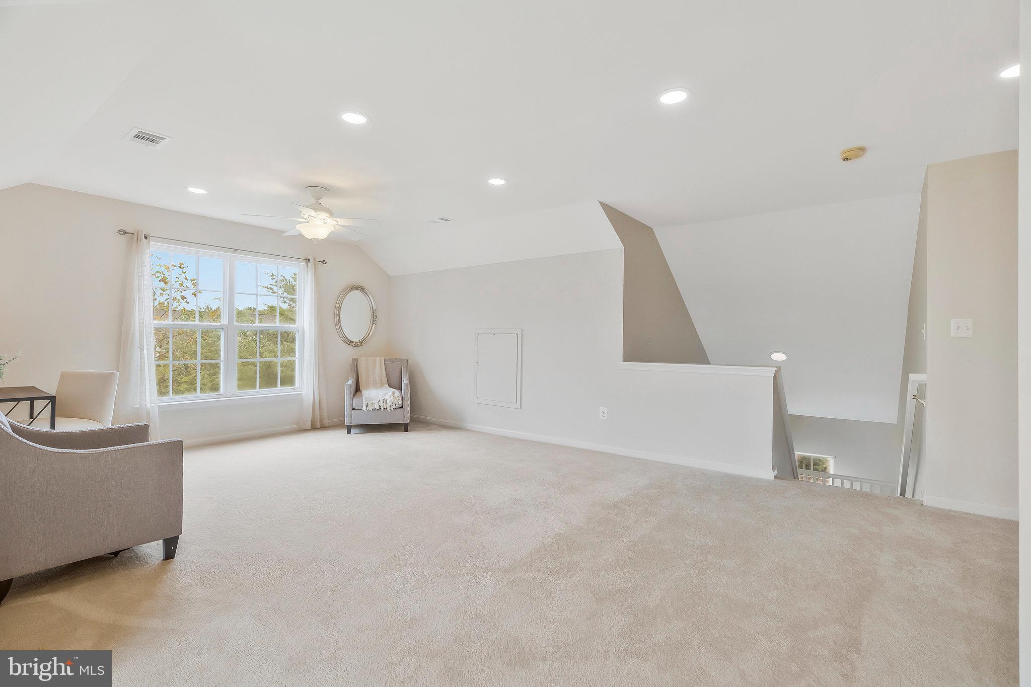 9311 Warren Falls Ln
