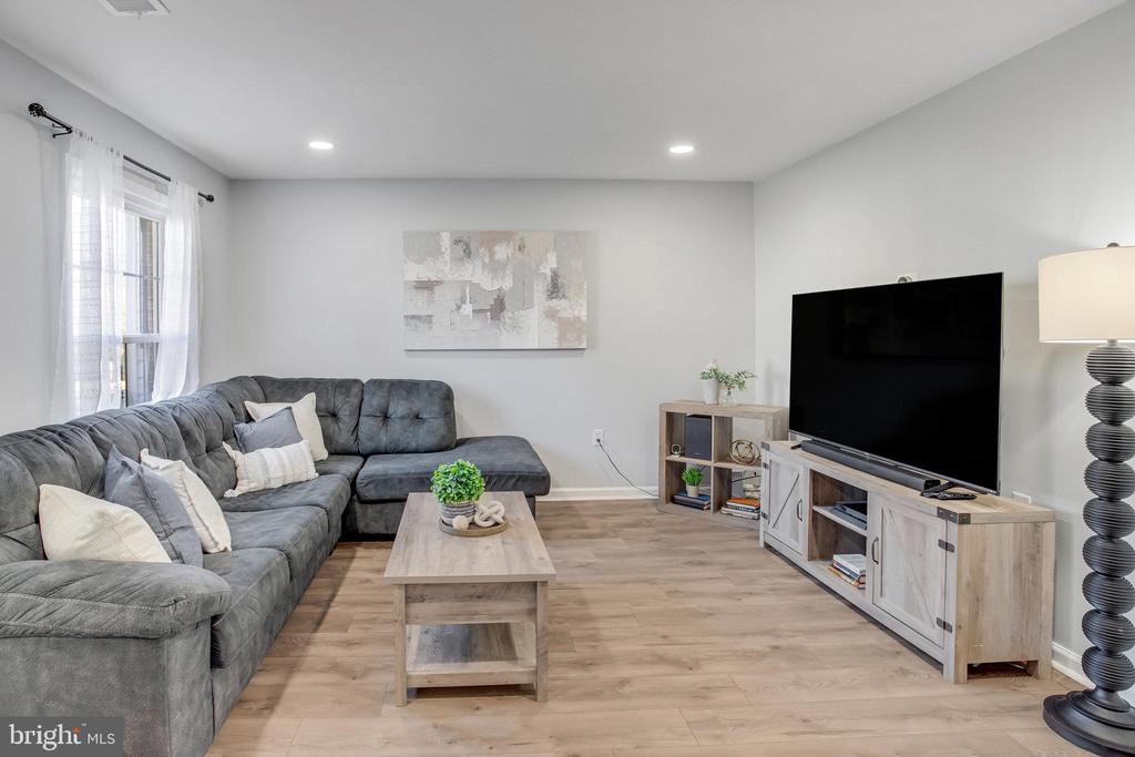 16609 Fern Pl