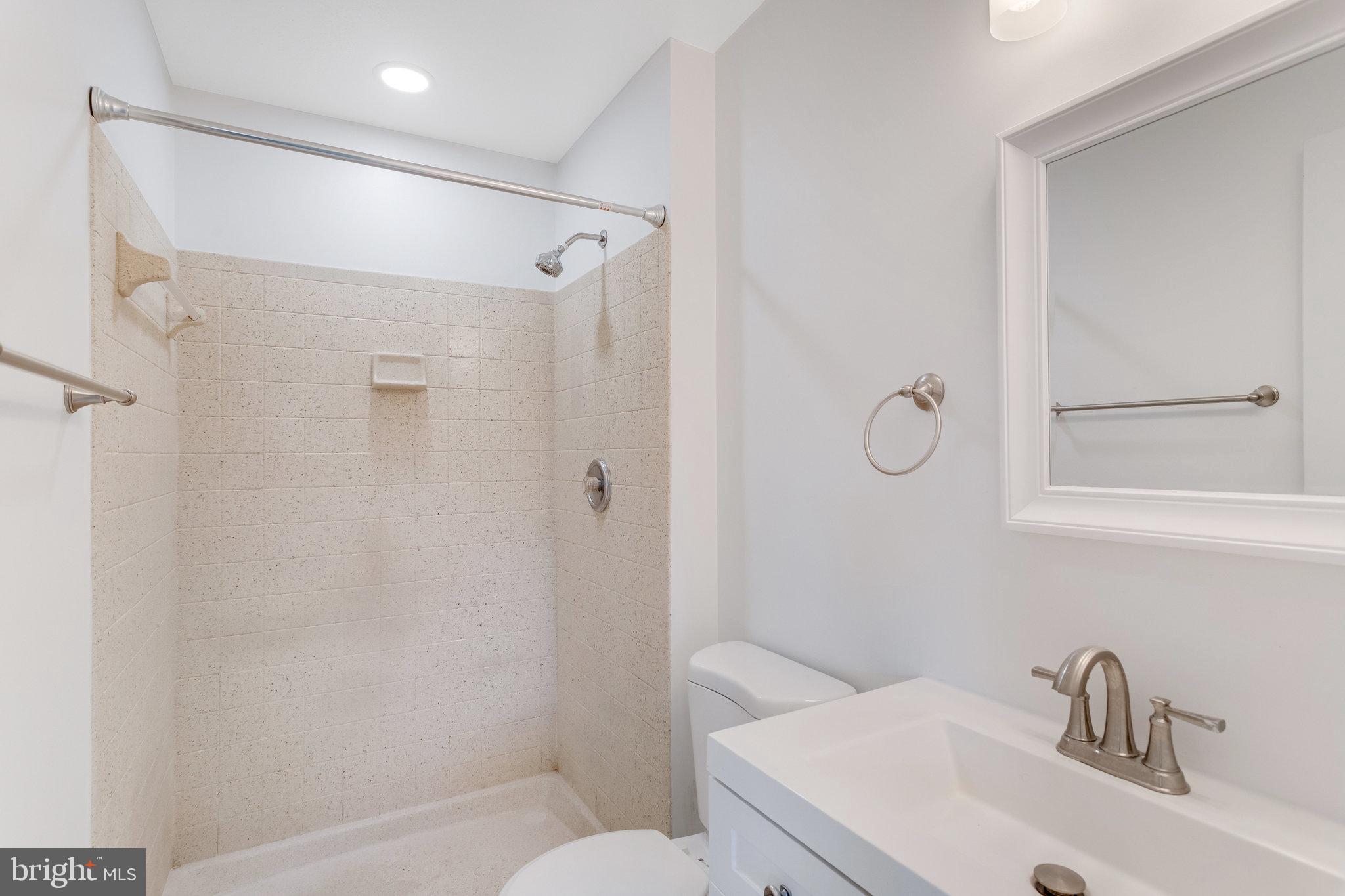 16282 TACONIC CIR