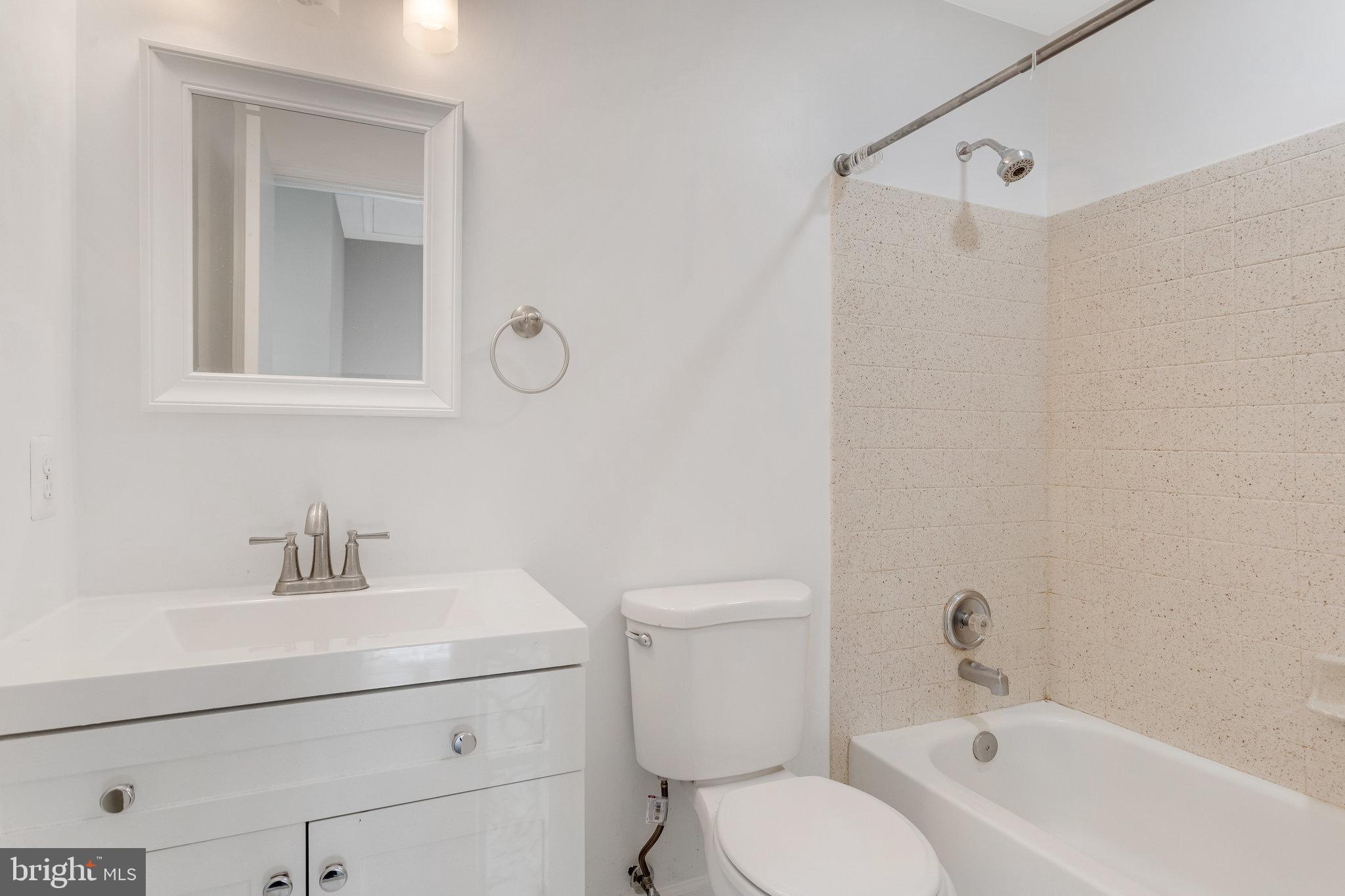 16282 TACONIC CIR