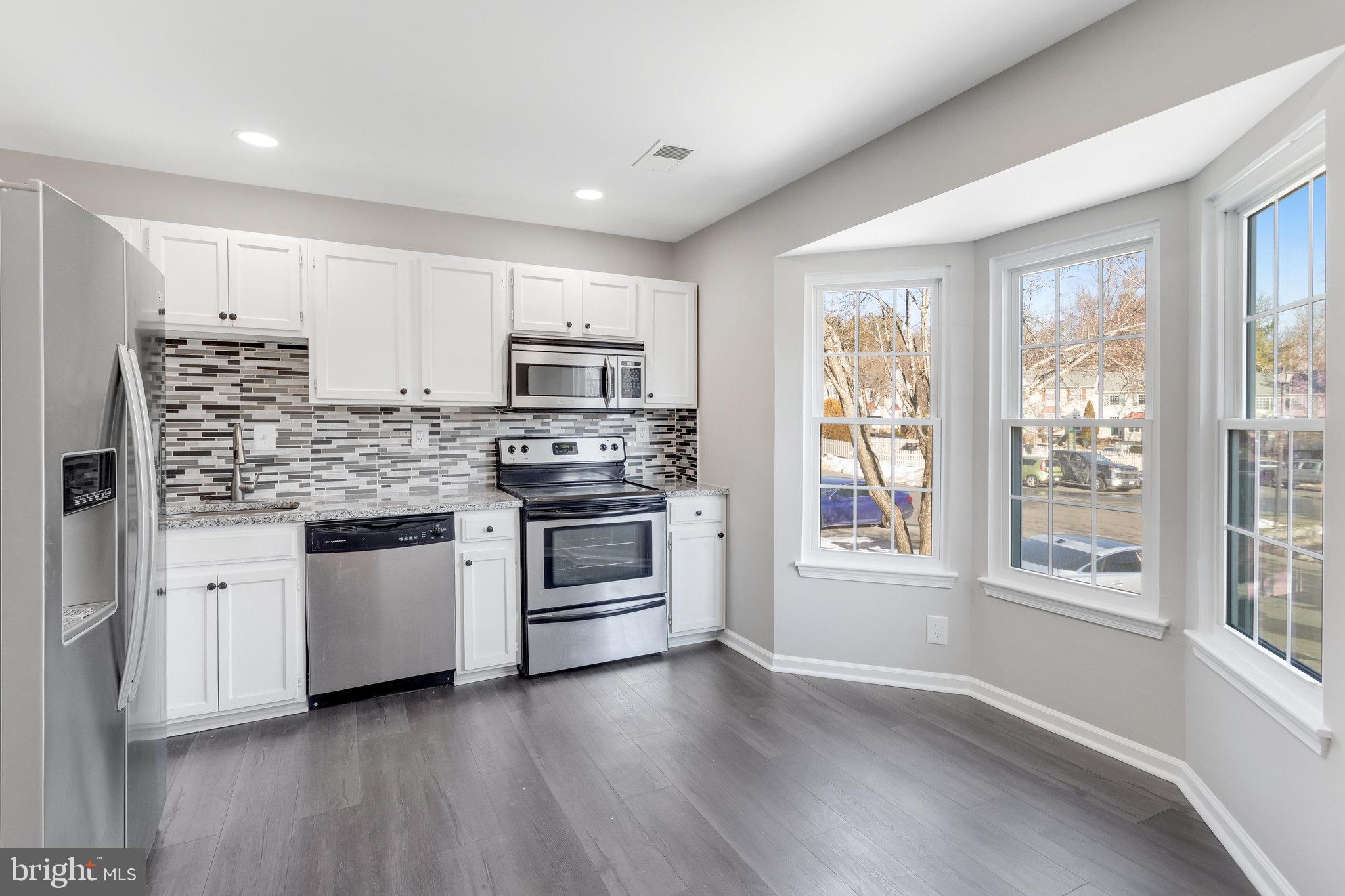 16282 TACONIC CIR