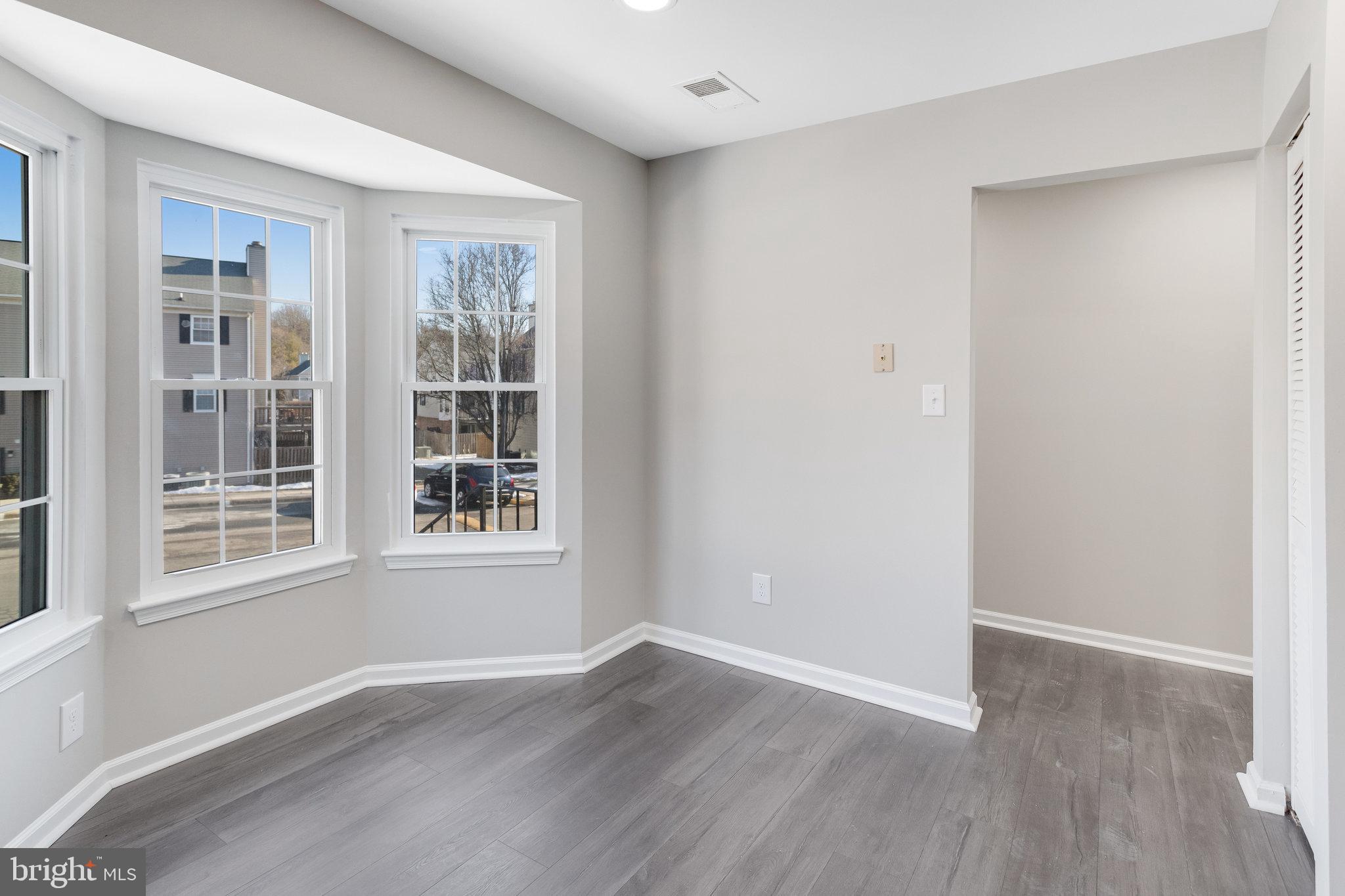 16282 TACONIC CIR