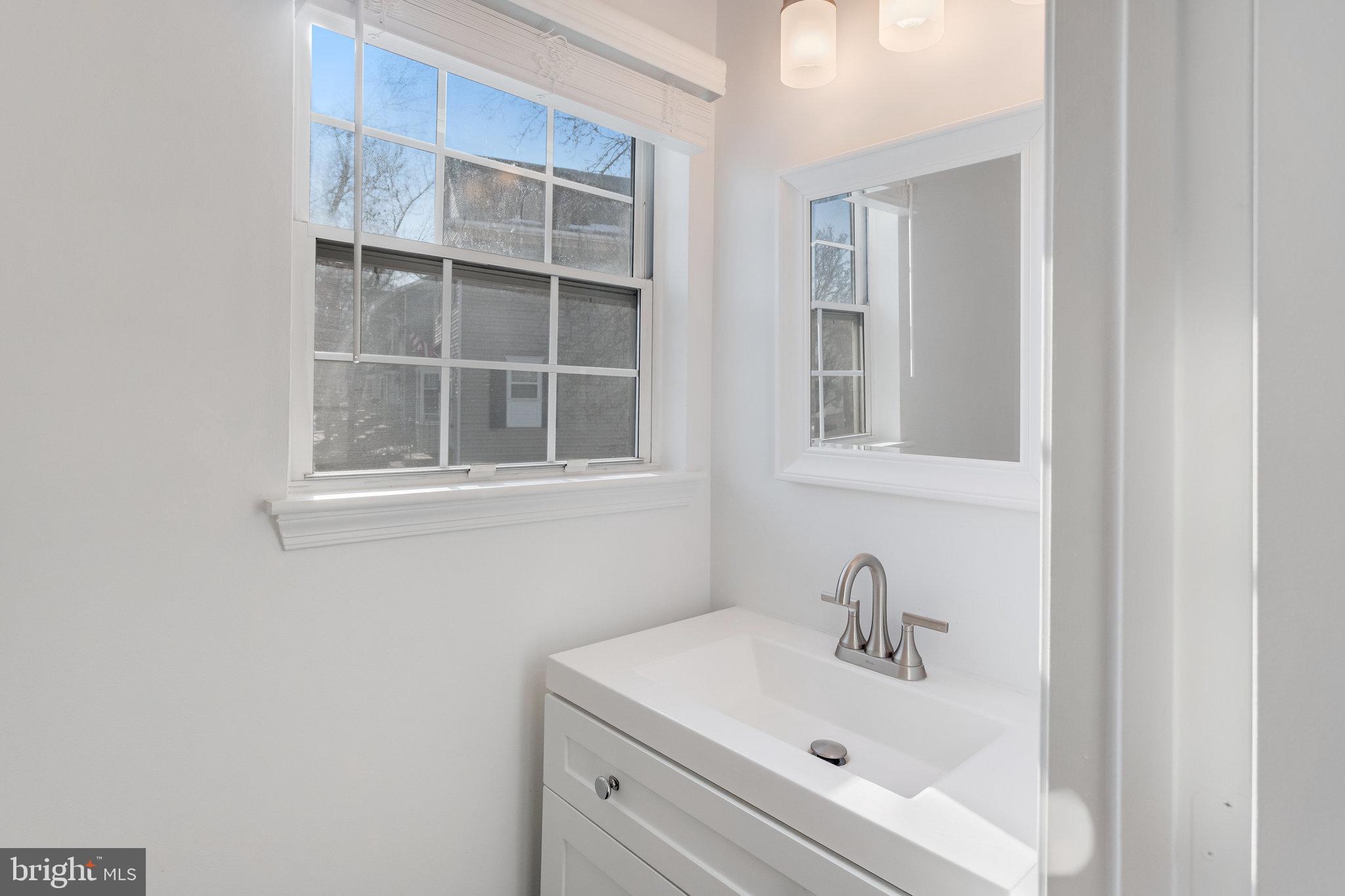 16282 TACONIC CIR