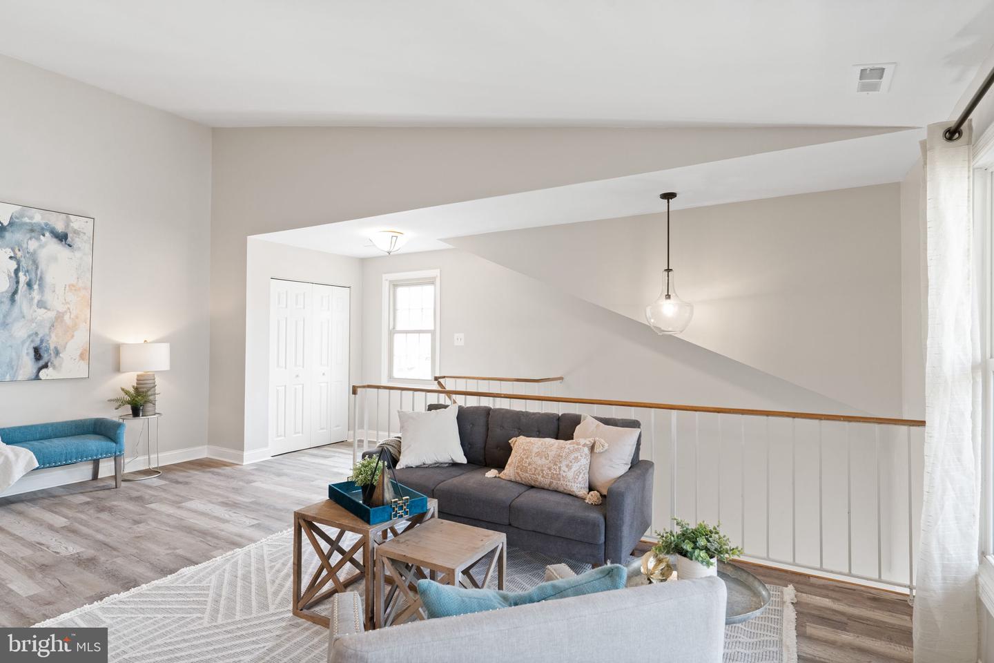 7406 Rokeby Dr