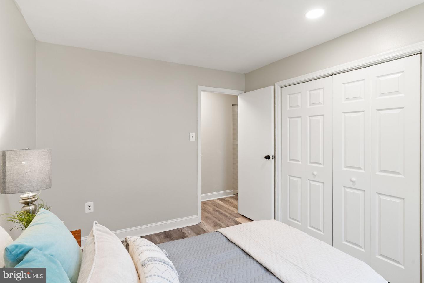 7406 Rokeby Dr