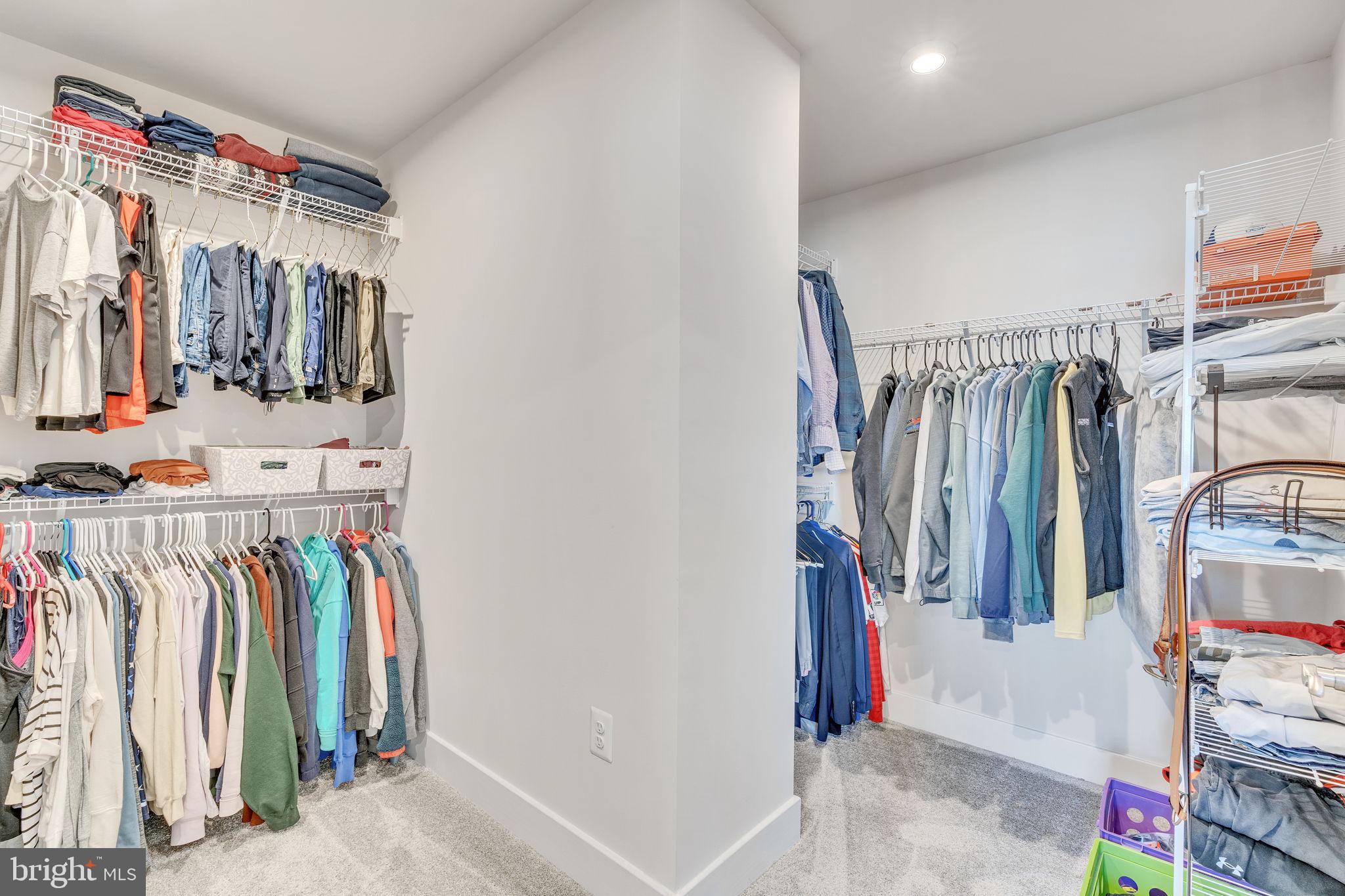 10622 Sheffield Glen Ln