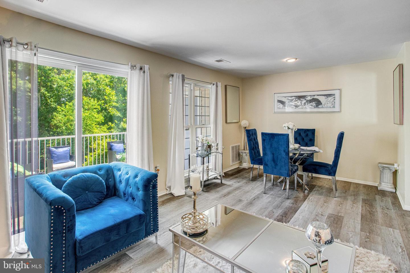 2870 Burgundy Pl