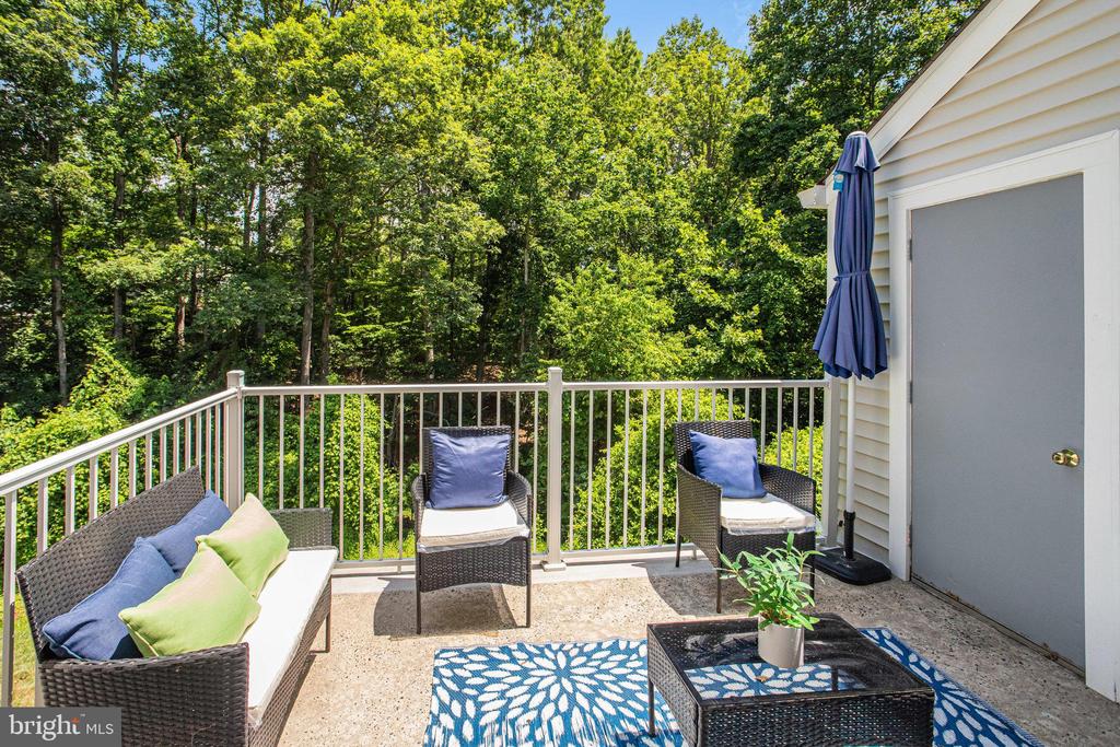 2870 Burgundy Pl