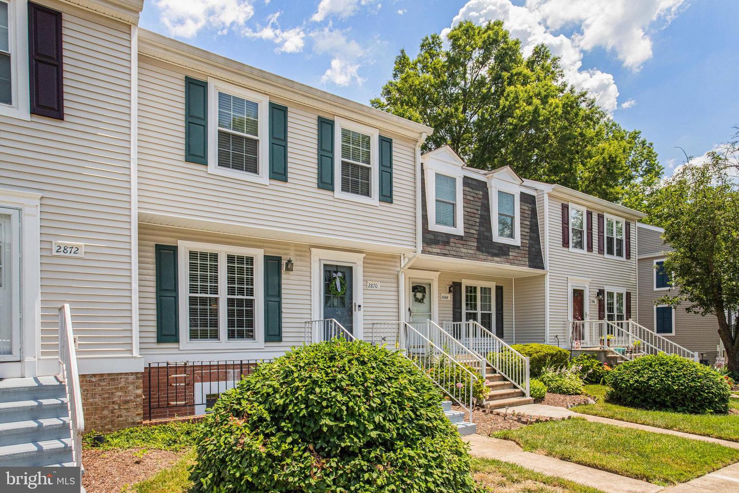 2870 Burgundy Pl