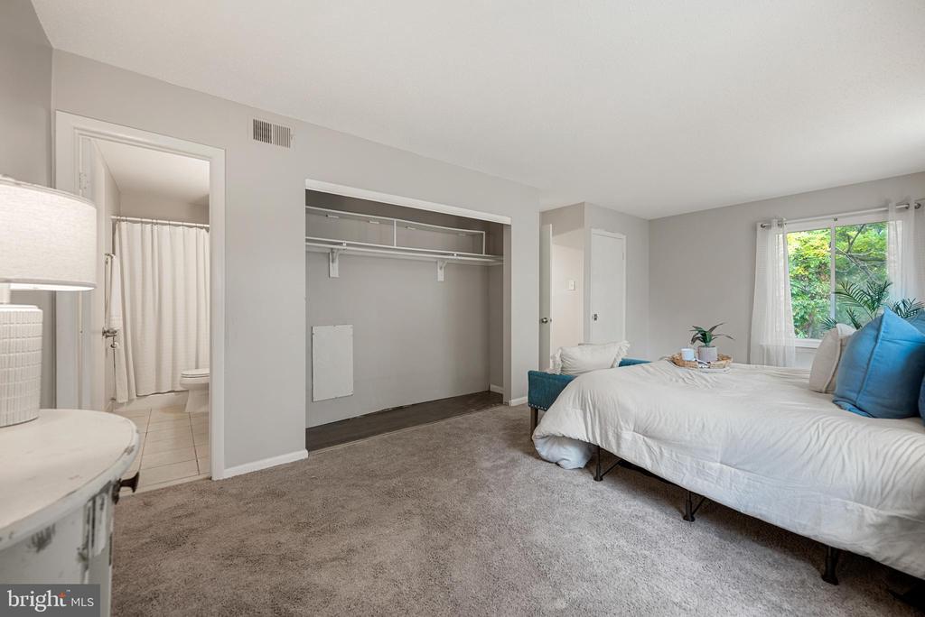 2549 FOX RIDGE COURT 68