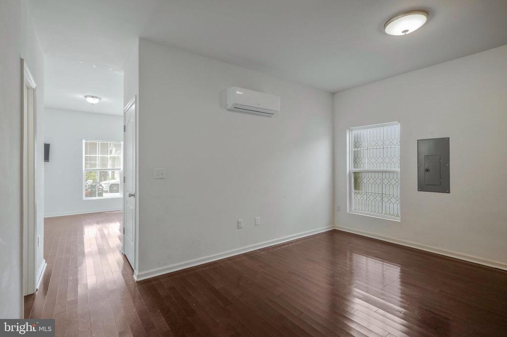 277 4TH AVENUE 102