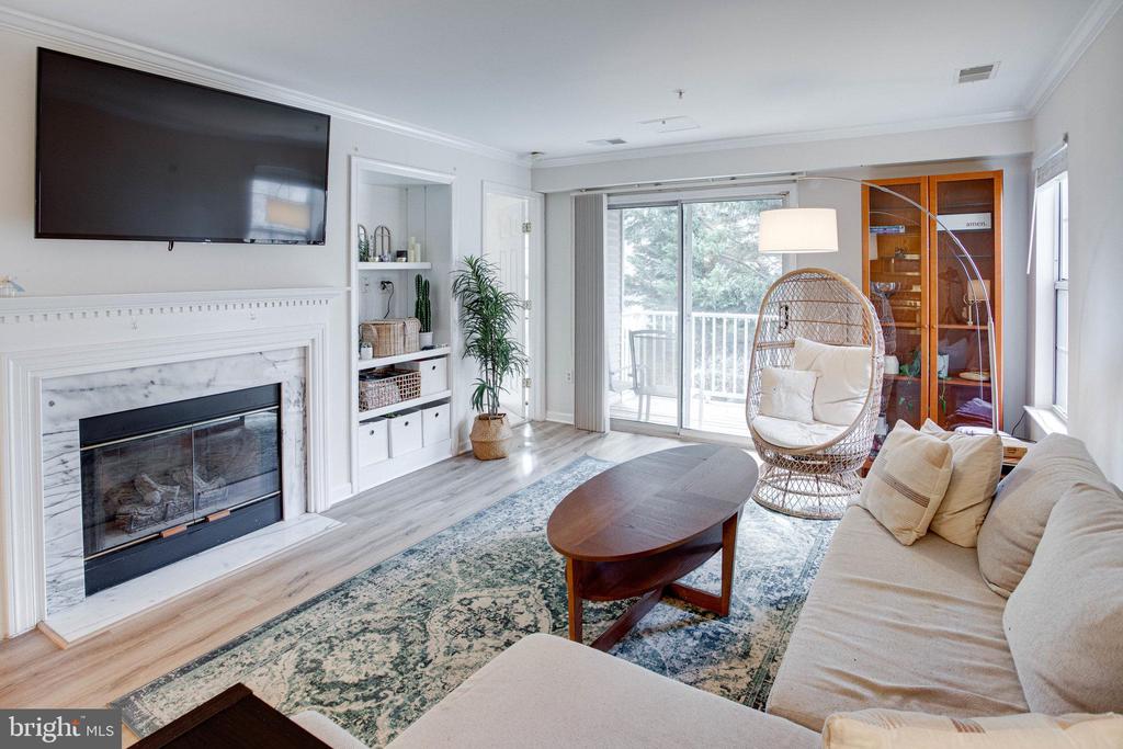 13615 GARFIELD PLACE 203