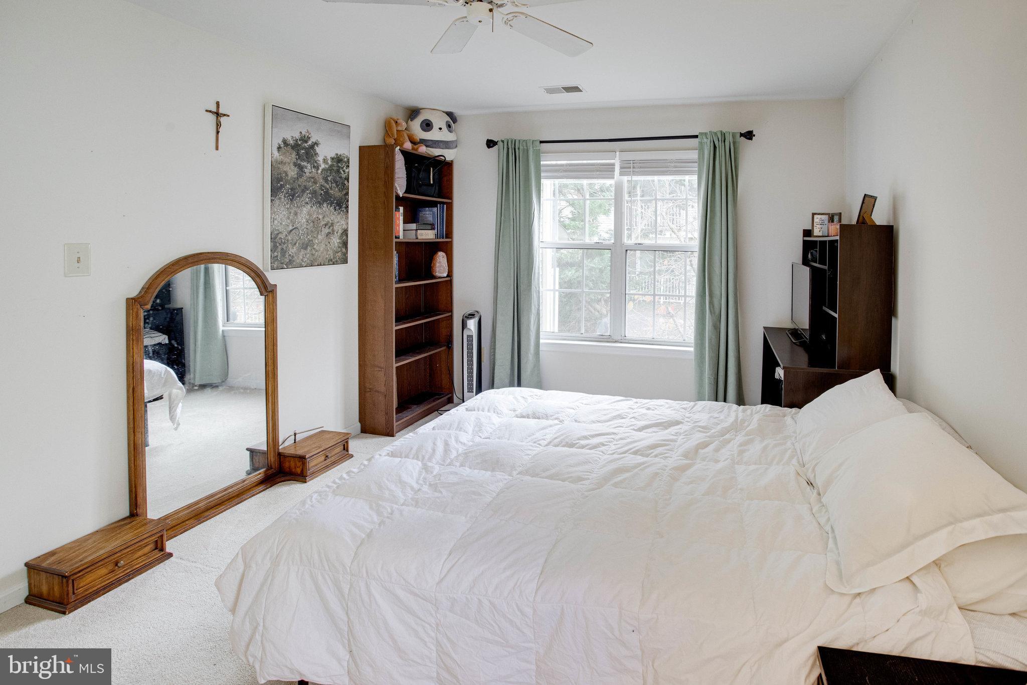 13615 GARFIELD PLACE 203