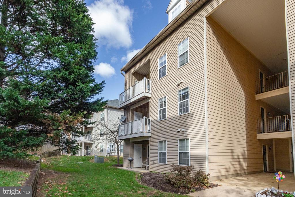 13615 GARFIELD PLACE 203