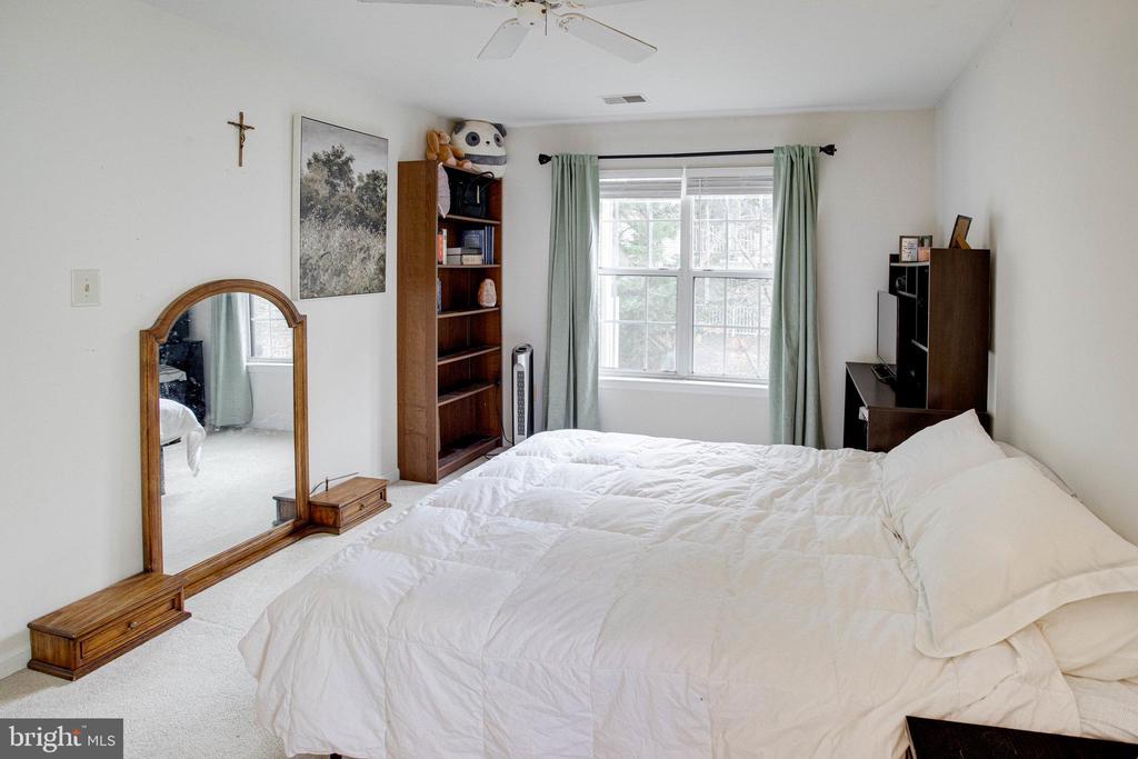 13615 GARFIELD PLACE 203